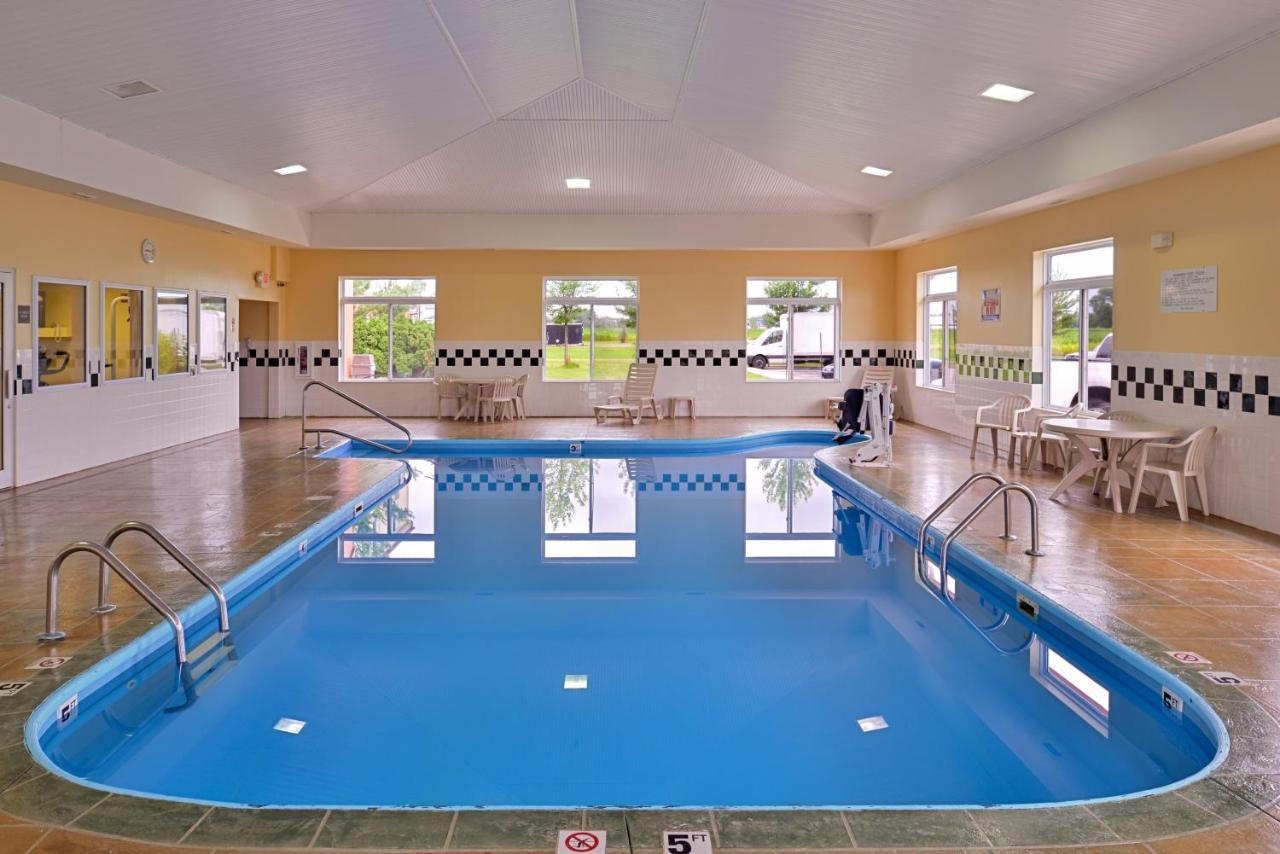 Red Roof Inn Clyde מראה חיצוני תמונה
