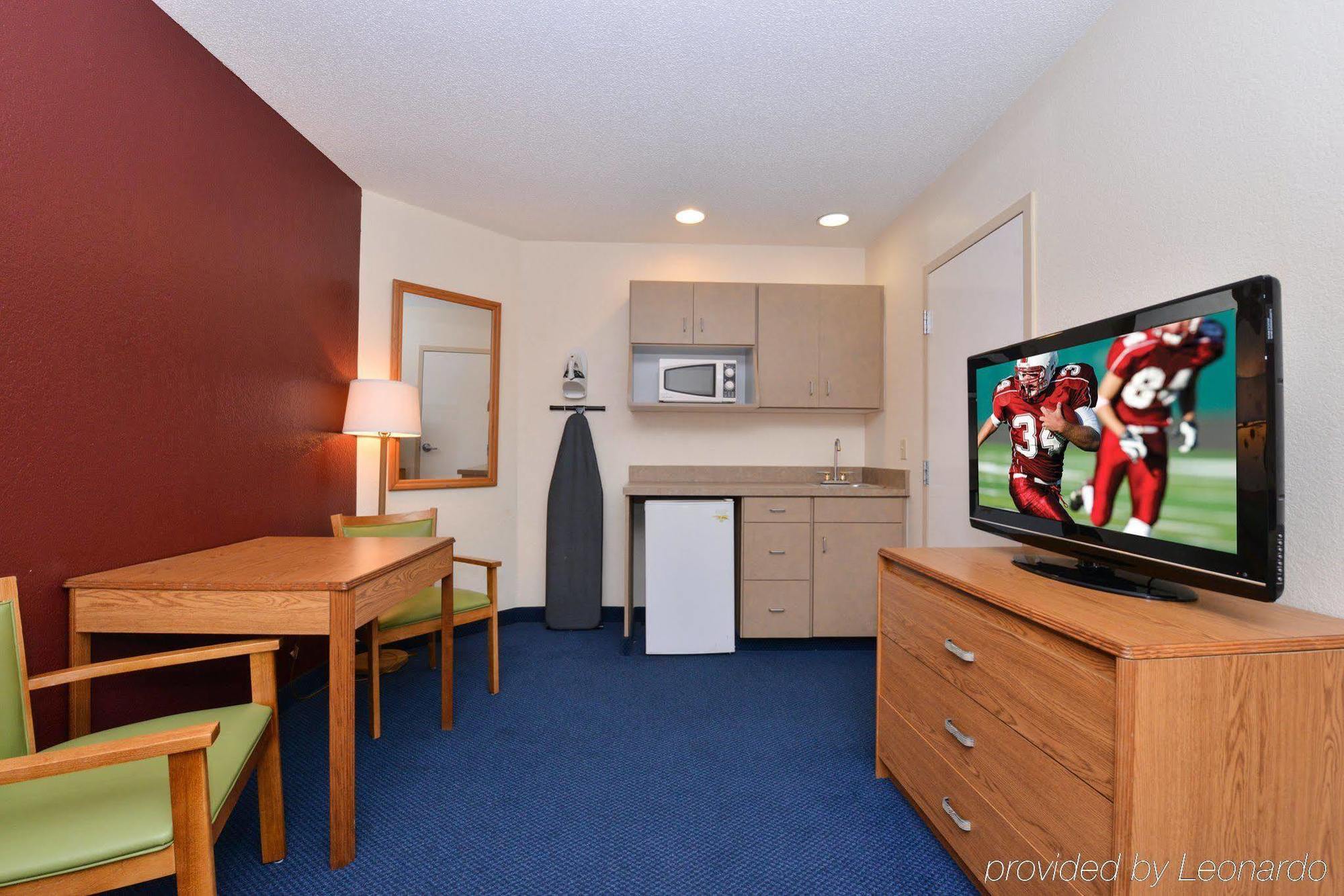 Red Roof Inn Clyde מראה חיצוני תמונה